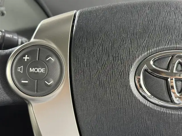 トヨタ プリウス S　マイコーデ 佐賀県 2014(平26)年 5.4万km ディープアメジストマイカメタリック 社外7型ナビ/AM/FM/CD/ワンセグTV/バックカメラ/純正フロアマット/純正ドアバイザー/トノカバー/ETC/ステアリングリモコン/シガーソケット/オートライト/電格ミラー/ISOFIX/フォグランプ/禁煙車