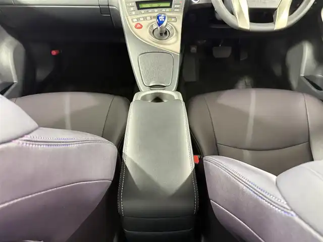 トヨタ プリウス S　マイコーデ 佐賀県 2014(平26)年 5.4万km ディープアメジストマイカメタリック 社外7型ナビ/AM/FM/CD/ワンセグTV/バックカメラ/純正フロアマット/純正ドアバイザー/トノカバー/ETC/ステアリングリモコン/シガーソケット/オートライト/電格ミラー/ISOFIX/フォグランプ/禁煙車