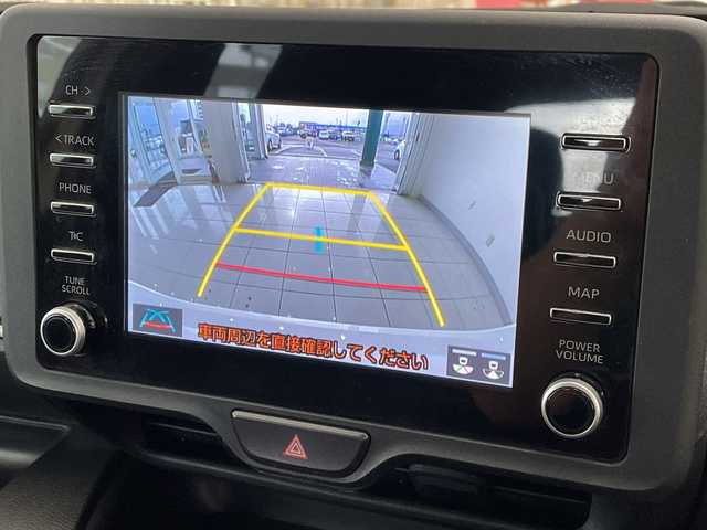 トヨタ ヤリス ハイブリッド X 新潟県 2022(令4)年 4.8万km スーパーホワイトⅡ 4WD/純正ナビありディスプレイオーディオ/BT/USB/バックカメラ/ETC/衝突被害軽減ブレーキ/レーンキープアシスト/レーダークルーズコントロール/ステアリングスイッチ/スマートキー/プッシュスタート/オートライト/オートハイビーム