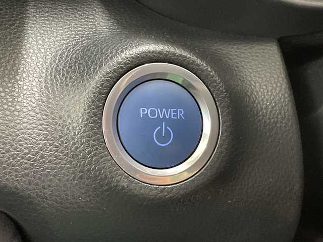 トヨタ ヤリス ハイブリッド X 新潟県 2022(令4)年 4.8万km スーパーホワイトⅡ 4WD/純正ナビありディスプレイオーディオ/BT/USB/バックカメラ/ETC/衝突被害軽減ブレーキ/レーンキープアシスト/レーダークルーズコントロール/ステアリングスイッチ/スマートキー/プッシュスタート/オートライト/オートハイビーム