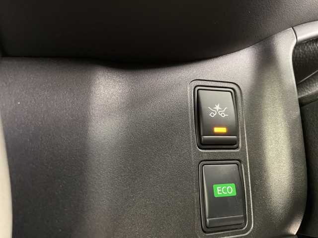 日産 セレナ ハイウェイスターVセレクションⅡ 道央・札幌 2019(令1)年 3.2万km ブリリアントホワイトパール ・４ＷＤ　/エマージェンシーブレーキ　/・社外9インチ　ナビ/・BT/DVD/CD/SD/フルセグTV）　/・アラウンドビューモニター　/・インテリジェントパーキングアシスト　/・両側パワースライドドア　/・クルーズコントロール　/・ＬＥＤオートライト　/・フォグランプ　/・スマートキー/・ETC/・純正AW付スタッドレスタイヤ積込