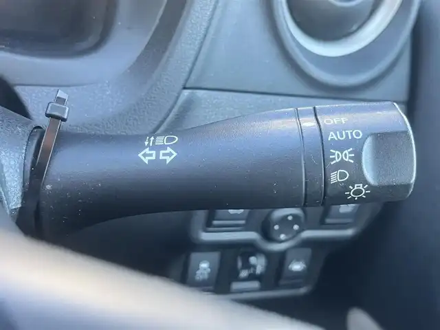 日産 ノート e－パワー X 島根県 2017(平29)年 4.5万km ブリリアントホワイトパール エアロ　/純正メモリナビ　/(フルセグTV/ＤＶＤ再生/Ｂｌｕｅｔｏｏｔｈ接続)/ＥＴＣ　/レーンアシスト　/インテリジェント　エマージェンシーブレーキ　/スマートキー/プッシュスタート　/純正ＬＥＤヘッドライト　/純正フロアマット