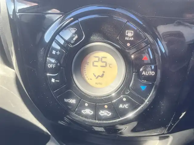 日産 ノート e－パワー X 島根県 2017(平29)年 4.5万km ブリリアントホワイトパール エアロ　/純正メモリナビ　/(フルセグTV/ＤＶＤ再生/Ｂｌｕｅｔｏｏｔｈ接続)/ＥＴＣ　/レーンアシスト　/インテリジェント　エマージェンシーブレーキ　/スマートキー/プッシュスタート　/純正ＬＥＤヘッドライト　/純正フロアマット