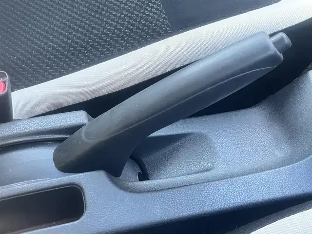 日産 ノート e－パワー X 島根県 2017(平29)年 4.5万km ブリリアントホワイトパール エアロ　/純正メモリナビ　/(フルセグTV/ＤＶＤ再生/Ｂｌｕｅｔｏｏｔｈ接続)/ＥＴＣ　/レーンアシスト　/インテリジェント　エマージェンシーブレーキ　/スマートキー/プッシュスタート　/純正ＬＥＤヘッドライト　/純正フロアマット