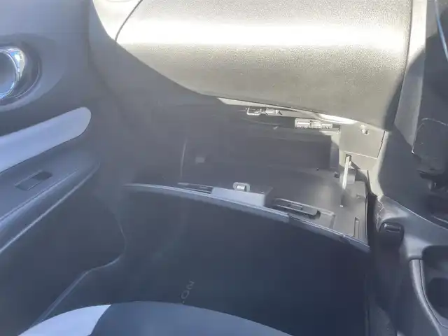 日産 ノート e－パワー X 島根県 2017(平29)年 4.5万km ブリリアントホワイトパール エアロ　/純正メモリナビ　/(フルセグTV/ＤＶＤ再生/Ｂｌｕｅｔｏｏｔｈ接続)/ＥＴＣ　/レーンアシスト　/インテリジェント　エマージェンシーブレーキ　/スマートキー/プッシュスタート　/純正ＬＥＤヘッドライト　/純正フロアマット