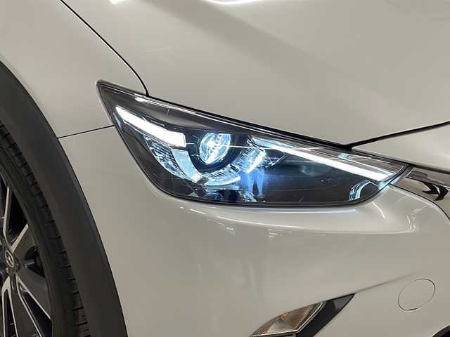 マツダ ＣＸ－３ XD 熊本県 2017(平29)年 7.1万km セラミックM 純正ナビ/衝突軽減ブレーキ/ＬＥＤヘッドライト/ＥＴＣ/純正１８インチアルミホイール/スマートキー/スペアキー/エンジンプッシュスタート/Ｗ＋サイドエアバック/ＢＴ/AM/FM/USB/MTモード付AT/純正フロアマット/オートライト