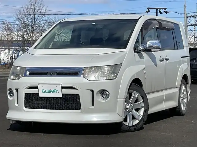 三菱 デリカＤ：５ ROADEST G Navi P 道央・札幌 2008(平20)年 8.7万km ウォームホワイトパール ４WD/純正ディーラーOPナビ/AM/FM/CD/DVD/横滑り防止装置/クルーズコントロール/バック/サイド/フロントカメラ/ETC/ドライブレコーダー/片側パワースライドドア/ステアリングリモコン/パドルシフト/レーダー探知機/キーレスエントリー/スマートキー/HIDヘッドライト/オートライト/フォグランプ/電動格納ミラー/ウィンカーミラー/フロアマット/ドアバイザー/社外エンジンスターター