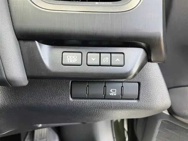 レクサス ＵＸ 250h バージョンL 埼玉県 2020(令2)年 7.5万km テレーンカーキマイカM ワンオーナー/4WD/サンルーフ/茶革シート/　・パワーシート（運転席メモリー機能付き）/　・シートヒーター/　・シートエアコン/レクサスセーフティーシステム＋/　・PCS（プリクラッシュセーフティ）/　・LTA（レーントレーシングアシスト）/　・AHS（アダプティブハイビームアシスト）/　・AHB（オートマチックハイビーム）/　・RSA（ロードサインアシスト）/　・レーダークルーズコントロール/　・先行車発進告知機能/純正メーカーナビ/　・フルセグTV/　・CD/DVD再生/　・Bluetooth接続/　・AUX/USB端子/　・SDサウンドライブラリー/　・連動ビルトインETC2.0/パノラミックビューモニター/前後ドライブレコーダー/ブラインドスポットモニター/クリアランスソナー/パワーバックドア/ステアリングヒーター/3眼LEDヘッドライト/LEDフォグ/純正18インチAW/ナノイー内蔵オートエアコン/スマートキー×2/カードキー×1/プッシュスタートボタン/革巻きステアリング/ドアバイザー/保証書/取扱説明書/ナビ取扱説明書/レクサス整備記録簿（R3.R4.R5.R6）