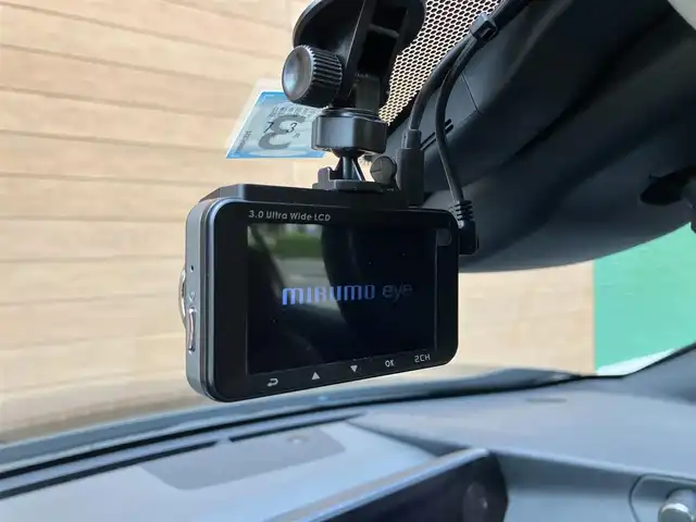 レクサス ＵＸ 250h バージョンL 埼玉県 2020(令2)年 7.5万km テレーンカーキマイカM ワンオーナー/4WD/サンルーフ/茶革シート/　・パワーシート（運転席メモリー機能付き）/　・シートヒーター/　・シートエアコン/レクサスセーフティーシステム＋/　・PCS（プリクラッシュセーフティ）/　・LTA（レーントレーシングアシスト）/　・AHS（アダプティブハイビームアシスト）/　・AHB（オートマチックハイビーム）/　・RSA（ロードサインアシスト）/　・レーダークルーズコントロール/　・先行車発進告知機能/純正メーカーナビ/　・フルセグTV/　・CD/DVD再生/　・Bluetooth接続/　・AUX/USB端子/　・SDサウンドライブラリー/　・連動ビルトインETC2.0/パノラミックビューモニター/前後ドライブレコーダー/ブラインドスポットモニター/クリアランスソナー/パワーバックドア/ステアリングヒーター/3眼LEDヘッドライト/LEDフォグ/純正18インチAW/ナノイー内蔵オートエアコン/スマートキー×2/カードキー×1/プッシュスタートボタン/革巻きステアリング/ドアバイザー/保証書/取扱説明書/ナビ取扱説明書/レクサス整備記録簿（R3.R4.R5.R6）