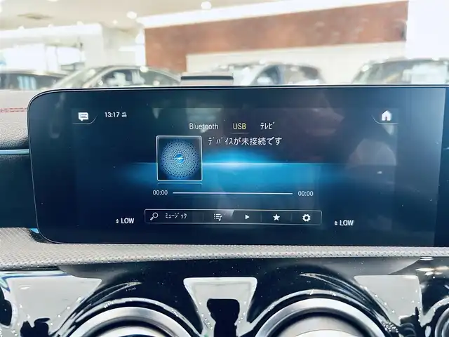メルセデス・ベンツ ＣＬＡ２００ｄ AMGライン 大阪府 2020(令2)年 3.4万km コスモスブラック ワンオーナー/レーダーセーフティ/ハーフレザー/メモリ付きパワーシート/シートヒーター/ACC/ブラインドスポット/純正ナビ/TV/バックカメラ/純正18インチAW/LEDヘッドライト/アンビエントライト/ワイヤレス充電