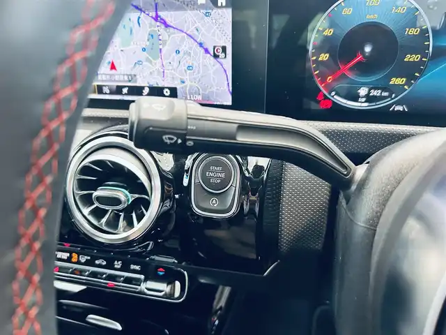 メルセデス・ベンツ ＣＬＡ２００ｄ AMGライン 大阪府 2020(令2)年 3.4万km コスモスブラック ワンオーナー/レーダーセーフティ/ハーフレザー/メモリ付きパワーシート/シートヒーター/ACC/ブラインドスポット/純正ナビ/TV/バックカメラ/純正18インチAW/LEDヘッドライト/アンビエントライト/ワイヤレス充電