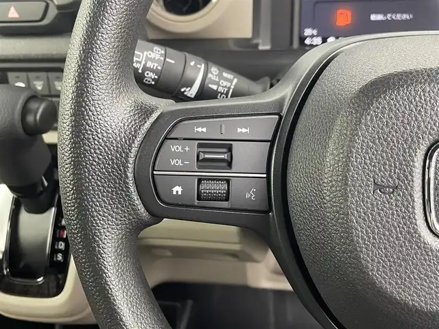 ホンダ Ｎ ＢＯＸ JOY 埼玉県 2025(令7)年 0.1万km未満 ベージュⅡ 届出済未使用車/レーダークルーズコントロール/横滑り防止装置/レーンキープアシスト/前後コーナーセンサー/オートライト/LEDヘッドライト/両側パワースライドドア/電動パーキング/チップアップシート/スマートキー/プッシュスタート