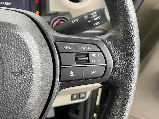 ホンダ Ｎ ＢＯＸ JOY 埼玉県 2025(令7)年 0.1万km未満 ベージュⅡ 届出済未使用車/レーダークルーズコントロール/横滑り防止装置/レーンキープアシスト/前後コーナーセンサー/オートライト/LEDヘッドライト/両側パワースライドドア/電動パーキング/チップアップシート/スマートキー/プッシュスタート
