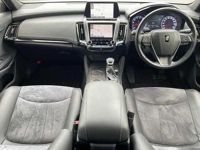 トヨタ クラウン RS アドバンス 愛知県 2018(平30)年 6.2万km ライムホワイトパールクリスタルシャイン /禁煙車//純正メモリーナビ//フルセグ/CD/DVD/BT/USB/AUX/Miracast//純正AW//純正フロアマット//ビルトインETC2.0//プッシュスタート//電子パーキング//革巻きステアリング//ステアリングヒーター/スイッチ//パドルシフト//AC100V充電//照明付きハンディミラー//オートリトラミラー//前席パワーシート//D席ポジションメモリ//シートヒーター//LEDヘッドライト//オートライト//フォグランプ//オートマチックハイビーム//ヘッドアップディスプレイ//ACC/PCS/LDA/BSM/RCTA/RSA//前後クリアランスソナー//パーキングサポートブレーキ//W＋サイドエアバック//カーテンエアバック//新車時保証書//取扱説明書（ナビ・エンジンスターター）//整備記録簿R1.R2.R3.R5//スペアキー//エンジンスターター