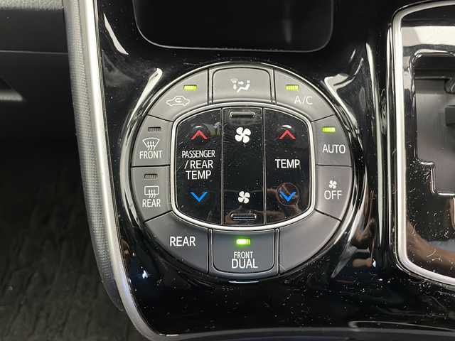 トヨタ ヴォクシー ZS 煌Ⅱ 長野県 2019(平31)年 6.1万km ホワイトパールクリスタルシャイン ワンオーナー/４WD/Toyota Safety Sense/プリクラッシュセーフティ/純正10インチナビ/フルセグテレビ/DVD/Bluetooth/両側パワースライド/ウィンドシールドデアイサー/クルーズコントロール/TVキャンセラー/ドライブレコーダー（ナビ連動）/ビルトインETC/LEDヘットライト/LEDフォグランプ/オートライト/スペアーキー/純正16インチAW/前後コーナーセンサー/車両取扱説明書/保証書