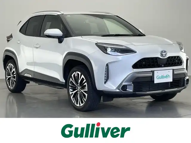 トヨタ ヤリスクロス ハイブリッド Z アドベンチャー 愛知県 2023(令5)年 0.8万km プラチナホワイトパールマイカ 純正ＤＡ　ミラキャスト対応　ＵＳＢ　全方位カメラ　ハーフレザー　シートヒーター　ハンドルヒーター　ＢＳＭ　セーフティセンス　衝突軽減　追従クルコン　ＬＥＤオートライト　ルーフレール　パワーシート　禁煙