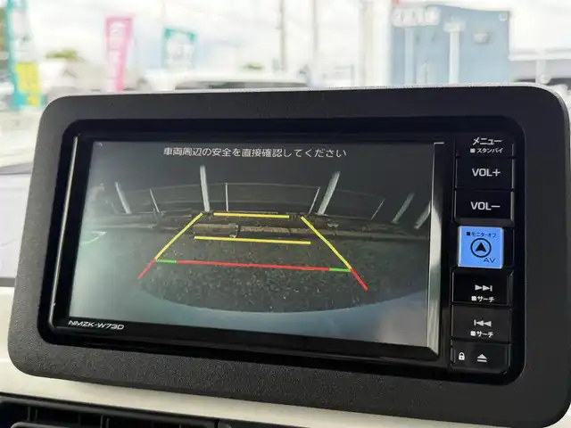ダイハツ ムーヴ キャンバス ストライプス G 千葉県 2024(令6)年 0.1万km未満 シャイニングホワイトパール/サンドベージュメタリック 純正ナビ（NMZK-W73D）/　（BT/DVD/CD/AM/FM)/両側パワースライドドア/バックカメラ/前席　シートヒーター/保温機能付きカップホルダー/スマートアシスト/　・衝突回避支援/　・車線逸脱警報/　・コーナーセンサー/　・オートハイビーム/スペアキー/取扱説明書/保証書