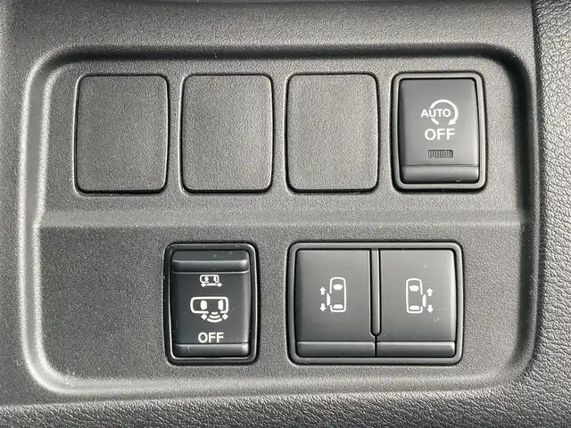 日産 セレナ ハイウェイスター V 千葉県 2021(令3)年 2.2万km サンライズオレンジ/ダイヤモンドブラック 純正10ナビ/（フルセグTV CD DVD BT FM AM）/全周囲カメラ/プロパイロット/デジタルインナーミラー/衝突被害軽減システム/車線逸脱警報/クルーズコントロール/両側パワースライドドア/ETC/ドライブレコーダー/アイドリングストップ/LEDヘッドライト/フォグランプ/オートライト/ウィンカーミラー/電動格納ミラー/純正16インチAW/シートリフター/プッシュスタート/スマートキー/フロアマット/ドアバイザー/スペアキー/取扱説明書/保証書”