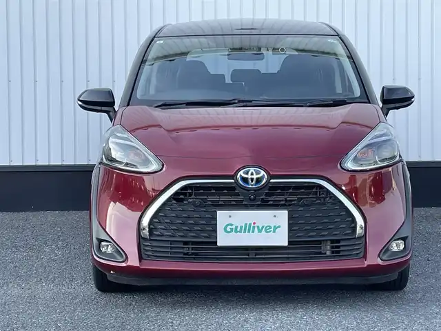 トヨタ シエンタ ハイブリッド G クエロ 千葉県 2019(平31)年 2万km ブラックマイカ/センシュアルレッドマイカ 純正メモリナビ/(フルセグTV CD DVD BT FM AM)/全周囲カメラ/前後ドライブレコーダー/衝突被害軽減システム/クルーズコントロール/両側パワースライドドア/横滑り防止装置/ETC2.0/アイドリングストップ/LEDヘッドライト/フォグランプ/オートライト/ウィンカーミラー/電動格納ミラー/純正15インチAW/シートリフター/プッシュスタート/スマートキー/フロアマット/ドアバイザー/保証書