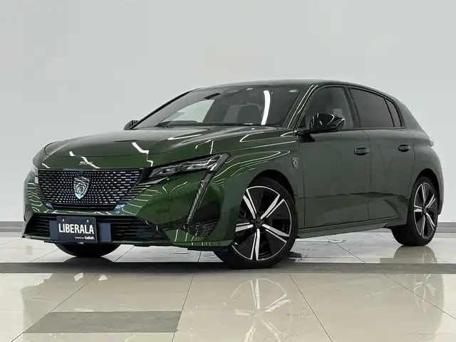 プジョー ３０８ GT ブルーHDi 岡山県 2022(令4)年 3.4万km 緑 エレクトリックパーキングブレーキ/フロント＆バックソナー/360ビジョン/アクティブセーフブレーキ/アクティブクルーズコントロール/レーンキープアシスト/トラフィックサインインフォメーション/LEDヘッドライト/コネクテッドナビゲーション/AppleCarPlay/ETC/ハーフレザーシート/シートヒーター/D席メモリー付パワーシート/D/N電動ランバーサポート/アンビエントライト/ドライブレコーダー前後