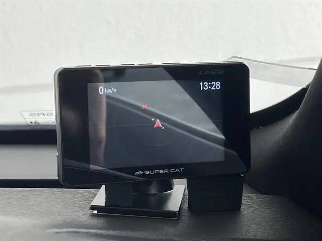 ボルボ Ｖ６０ ラグジュアリー エディション 山形県 2015(平27)年 7.2万km アイスホワイト 特別仕様車/純正HDDナビ/・CD/フルセグTV/Bluetooth/・AUX/USB/衝突警告/レーン逸脱警告/ブラインドスポットモニター/前後ドライブレコーダー /アダプティブクルーズコントロール/ETC/純正18インチAWサマータイヤ装着/サマータイヤAW車載/レーダー感知/パワーシートD/N席/シートヒーターD/N席