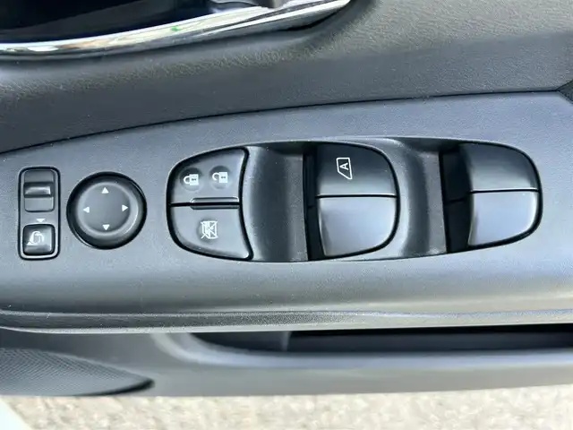 日産 セレナ ハイウェイスターVセレクションⅡ 栃木県 2019(平31)年 4.5万km ブリリアントホワイトパール インテリジェントエマージェンシーブレーキ/プロパイロット/フリップダウンモニター/社外8インチナビ/フルセグTV/DVD/Bluetooth/USB/アラウンドビューモニター/ビルトインETC/前後ドライブレコーダー/両側ハンズフリーパワースライドドア/アダプティブクルーズコントロール/プッシュスタート/ステアリングリモコン/LEDオートライト/LEDフォグランプ/純正16インチAW/ドアバイザー/アイドリングストップ/横滑り防止装置