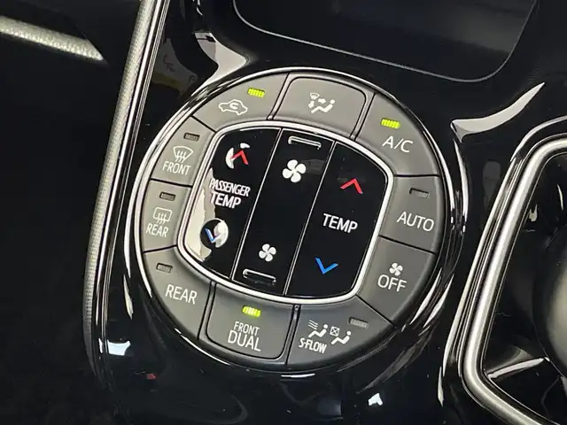 トヨタ ヴォクシー ハイブリッド ZS 新潟県 2019(令1)年 3.7万km ブラッキッシュアゲハガラスフレーク 純正9インチナビ/CD DVD BT フルセグTV/バックカメラ/片側パワースライドドア/ETC/クルーズコントロール/シートヒーター/トヨタセーフティセンス/PCS/LKA/オートハイビーム/LEDヘッドライト