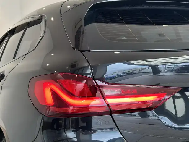 ＢＭＷ １１８ｉ Mスポーツ 愛知県 2020(令2)年 3.8万km 黒 HDDナビ/バックカメラ/アイドリングストップ/アクティブクルーズコントロール/ドアバイザー/プッシュスタート/パワーバックドア/ETC/ハーフレザーシート/社外TVチューナー/前後ドライブレコーダー