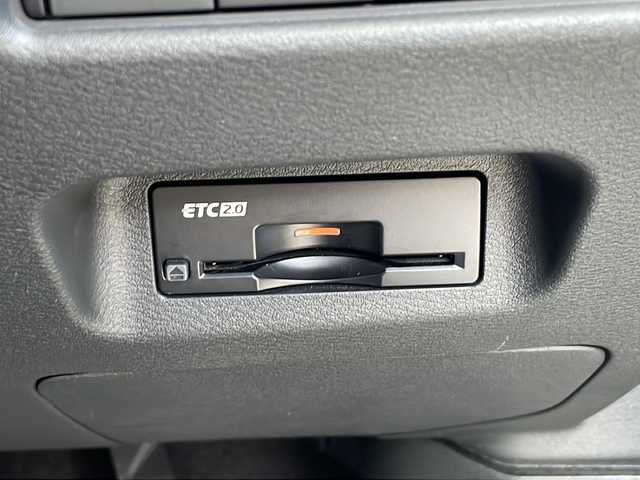 日産 エクストレイル オーテック e－4ORCE 道北・旭川 2022(令4)年 2.9万km ブリリアントホワイトパール ・４ＷＤ/・禁煙車/・１５００Ｗコンセント/・純正１２インチワイドナビテレビ/・全方位カメラ/・黒革シート/・全席シートヒーター////プロパイロット////　・レーダークルーズ/　・ハンドル、側方、後側方、緊急支援/　・標識認識/　・ふらつき警報/　・オートハイビーム/　・デジタルインナーミラー/・ステリングリモコン/・ステアリングヒーター/・オーテック２０インチアルミ/・パワーバックドア/・ハンズフリーバックドア/・Ｄ席メモリーシート/・新車時保証書、取説/・スペアキー×１/・ＥＴＣ2.0
