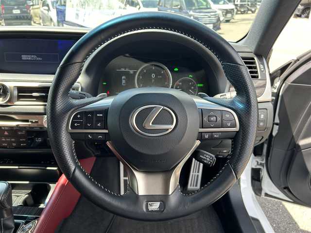 レクサス ＧＳ 300h Fスポーツ 和歌山県 2018(平30)年 8万km ホワイトノーヴァガラスフレーク 後期型モデル/メーカーナビ/バックカメラ/革巻きステアリング/ステアリングスイッチ/ステアリングヒーター/赤レザーシート/メモリーパワーシート/シートヒーター/ベンチレーション/レクサスセーフティセンス/三眼LEDヘッドライト/レーダークルーズコントロール/レーンキープアシスト/ETC