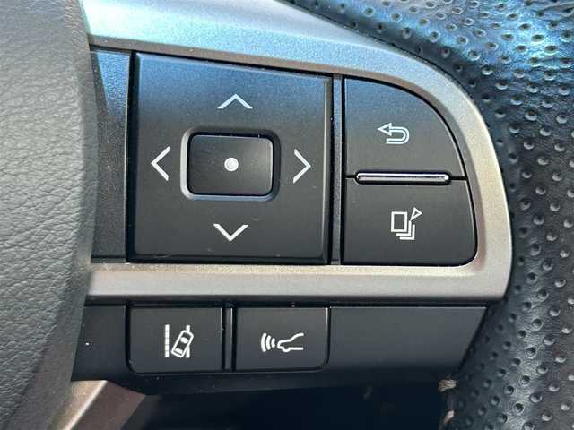 レクサス ＧＳ 300h Fスポーツ 和歌山県 2018(平30)年 8万km ホワイトノーヴァガラスフレーク 後期型モデル/メーカーナビ/バックカメラ/革巻きステアリング/ステアリングスイッチ/ステアリングヒーター/赤レザーシート/メモリーパワーシート/シートヒーター/ベンチレーション/レクサスセーフティセンス/三眼LEDヘッドライト/レーダークルーズコントロール/レーンキープアシスト/ETC