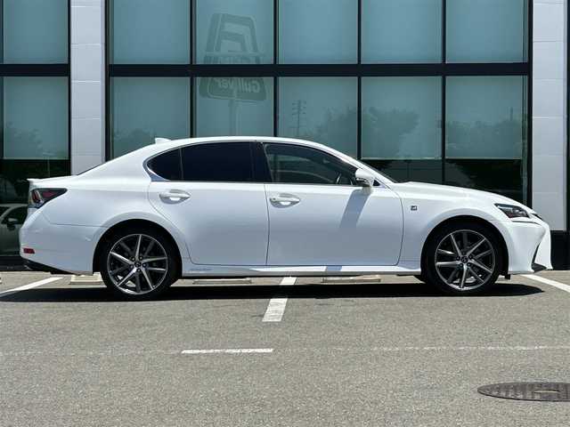 レクサス ＧＳ 300h Fスポーツ 和歌山県 2018(平30)年 8万km ホワイトノーヴァガラスフレーク 後期型モデル/メーカーナビ/バックカメラ/革巻きステアリング/ステアリングスイッチ/ステアリングヒーター/赤レザーシート/メモリーパワーシート/シートヒーター/ベンチレーション/レクサスセーフティセンス/三眼LEDヘッドライト/レーダークルーズコントロール/レーンキープアシスト/ETC