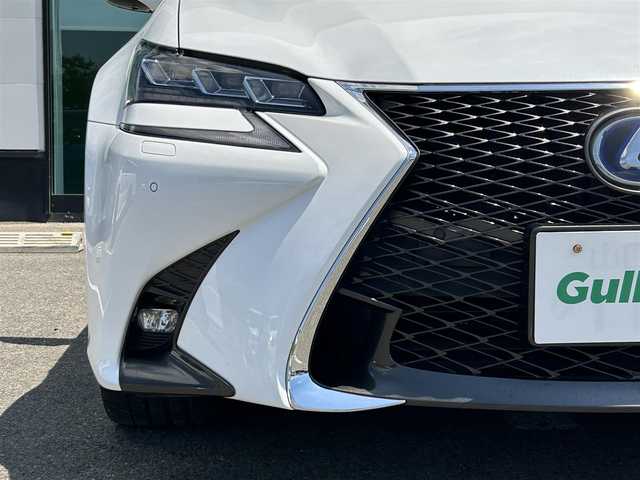 レクサス ＧＳ 300h Fスポーツ 和歌山県 2018(平30)年 8万km ホワイトノーヴァガラスフレーク 後期型モデル/メーカーナビ/バックカメラ/革巻きステアリング/ステアリングスイッチ/ステアリングヒーター/赤レザーシート/メモリーパワーシート/シートヒーター/ベンチレーション/レクサスセーフティセンス/三眼LEDヘッドライト/レーダークルーズコントロール/レーンキープアシスト/ETC