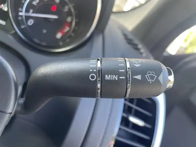 ジャガー Ｆ-ＴＹＰＥ R ダイナミック クーペ 福岡県 2019(令1)年 3.5万km フジホワイト 純正メモリーナビ/AppleCarPlay/USB/Bluetooth/フルセグTV/MERIDIANサウンド/前後ドラレコ/ガラスルーフ/クルーズコントロール/黒革シート/パワーシート/シートヒーター/シートエアコン/ステアリングヒーター/スマートキー/LEDヘッドライト/パワーテールゲート/可動式リアスポイラー