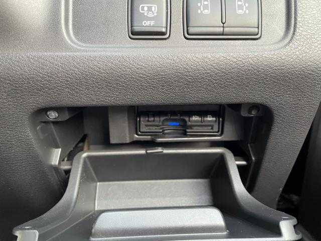 日産 セレナ ハイウェイスター プロパイロットED 岩手県 2016(平28)年 8.9万km ダイヤモンドブラック ４ＷＤ　/アダプティブクルーズコントロール　/純正ナビ　Ｂｌｕｅｔｏｏｔｈ／ＣＤ／ＤＶＤ／フルセグＴＶ/バックカメラ　/ＥＴＣ　/アイドリングストップ　/フリップダウンモニター　/プロパイロット　/ＷＡＣ