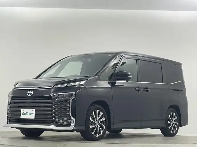 トヨタ ヴォクシー ハイブリッド S－Z 埼玉県 2023(令5)年 2.6万km アティチュードブラックマイカ 純正１０．５型ディスプレイオーディオ　ＴＶ　ナビ　ＤＶＤ　純正１４型後席フリップダウンモニター　両側パワースライド　ビルトインＥＴＣ　バックカメラ　前後ドライブレコーダー　純正フロアマット　禁煙車