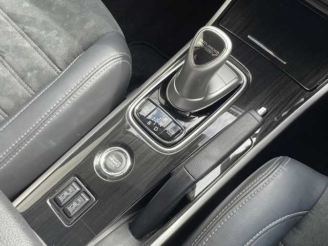 三菱 アウトランダー ＰＨＥＶ G プレミアムパッケージ 岩手県 2016(平28)年 5万km ルビーブラックP 純正ナビ　全周囲　急速充電　フルセグ　Ｂｌｕｅｔｏｏｔｈ　ＤＶＤ再生　電動ハーフレザーシート　シートヒーター　電動リアゲート　レーダークルーズ　ＥＴＣ　パドルシフト　純正１８ＡＷ　スマートキー