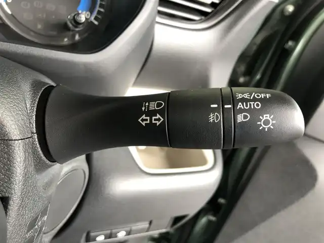 三菱 デリカミニ T プレミアム 愛知県 2023(令5)年 1.8万km 緑 ４ＷＤ/e-assist/・衝突軽減/・踏み間違え/・ロードサイン/・先行発進警告装置/・レーンディパラーチャー/・アダプティブクルーズコントロール/純正ディスプレイオーディオ/・Bluetooth/・Applecarplay/・androidauto/・HDMI/シートヒーター/両側パワースライド/パドルシフト/デジタルインナーミラー/ステアリングヒーター/前後ドライブレコーダー/LANDFOOTアルミホイール/マットガード