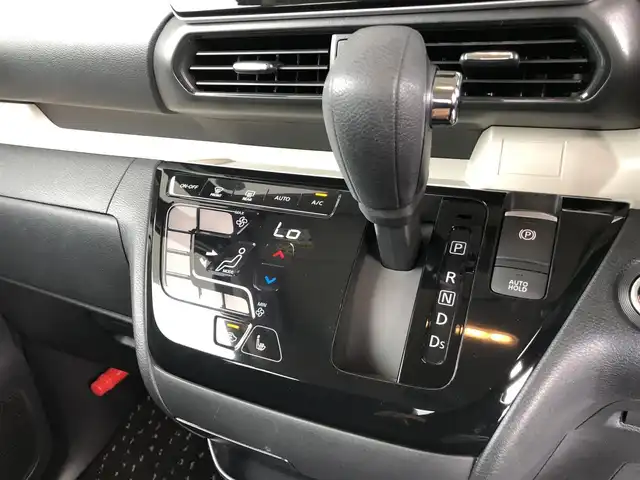 三菱 デリカミニ T プレミアム 愛知県 2023(令5)年 1.8万km 緑 ４ＷＤ/e-assist/・衝突軽減/・踏み間違え/・ロードサイン/・先行発進警告装置/・レーンディパラーチャー/・アダプティブクルーズコントロール/純正ディスプレイオーディオ/・Bluetooth/・Applecarplay/・androidauto/・HDMI/シートヒーター/両側パワースライド/パドルシフト/デジタルインナーミラー/ステアリングヒーター/前後ドライブレコーダー/LANDFOOTアルミホイール/マットガード