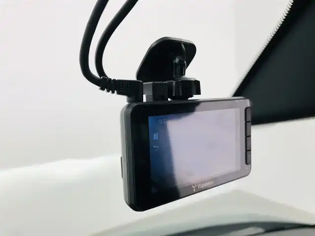 三菱 デリカミニ T プレミアム 愛知県 2023(令5)年 1.8万km 緑 ４ＷＤ/e-assist/・衝突軽減/・踏み間違え/・ロードサイン/・先行発進警告装置/・レーンディパラーチャー/・アダプティブクルーズコントロール/純正ディスプレイオーディオ/・Bluetooth/・Applecarplay/・androidauto/・HDMI/シートヒーター/両側パワースライド/パドルシフト/デジタルインナーミラー/ステアリングヒーター/前後ドライブレコーダー/LANDFOOTアルミホイール/マットガード