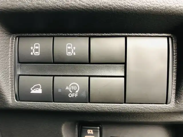 三菱 デリカミニ T プレミアム 愛知県 2023(令5)年 1.8万km 緑 ４ＷＤ/e-assist/・衝突軽減/・踏み間違え/・ロードサイン/・先行発進警告装置/・レーンディパラーチャー/・アダプティブクルーズコントロール/純正ディスプレイオーディオ/・Bluetooth/・Applecarplay/・androidauto/・HDMI/シートヒーター/両側パワースライド/パドルシフト/デジタルインナーミラー/ステアリングヒーター/前後ドライブレコーダー/LANDFOOTアルミホイール/マットガード