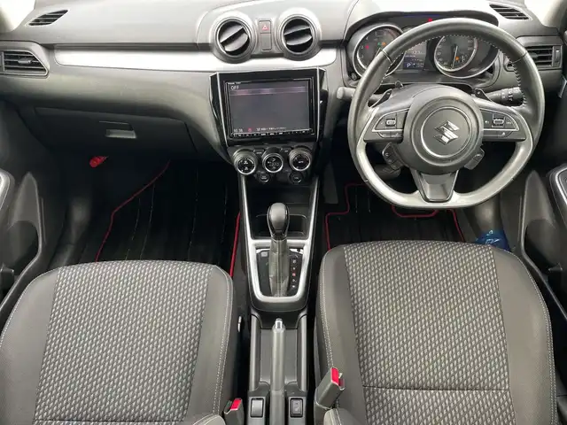 スズキ スイフト HYBRID RS 神奈川県 2020(令2)年 1.2万km スーパーブラックパール 純正８型ナビ/ワンセグ/Bluetooth/CD/DVD/USB/全周囲カメラ　/レーダークルーズコントロール　/シートヒーター　/コーナーセンサー　/ビルドインETC　/ドライブレコーダー　/LEDヘッドライト　/オートライト　/純正フロアマット　/純正アルミホイール/ドアバイザー/ABS/横滑り防止装置/衝突被害軽減システム/盗難防止装置/レーンキープアシスト