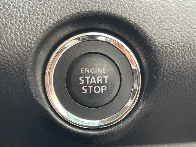 スズキ スイフト HYBRID RS 神奈川県 2020(令2)年 1.2万km スーパーブラックパール 純正８型ナビ/ワンセグ/Bluetooth/CD/DVD/USB/全周囲カメラ　/レーダークルーズコントロール　/シートヒーター　/コーナーセンサー　/ビルドインETC　/ドライブレコーダー　/LEDヘッドライト　/オートライト　/純正フロアマット　/純正アルミホイール/ドアバイザー/ABS/横滑り防止装置/衝突被害軽減システム/盗難防止装置/レーンキープアシスト