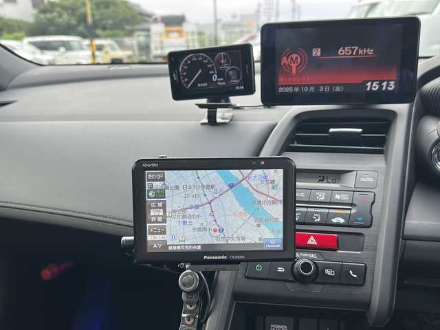 ホンダ Ｓ６６０ α 岐阜県 2016(平28)年 3.3万km プレミアムスターホワイトパール 登録時走行距離32482km/社外ポータブルナビ/６速ＭＴ/ハーフレザーシート/ドライブレコーダー/純正フロアマット/純正アルミホイール/ＵＳＢ/ＥＴＣ/ＨＤＭＩ/ＬＥＤヘッドライト/オートライト/電動格納ミラー/プッシュスタート/スマートキー/スペアキー/クルーズコントロール/オートエアコン/ABS/横滑り防止装置/エアバッグ