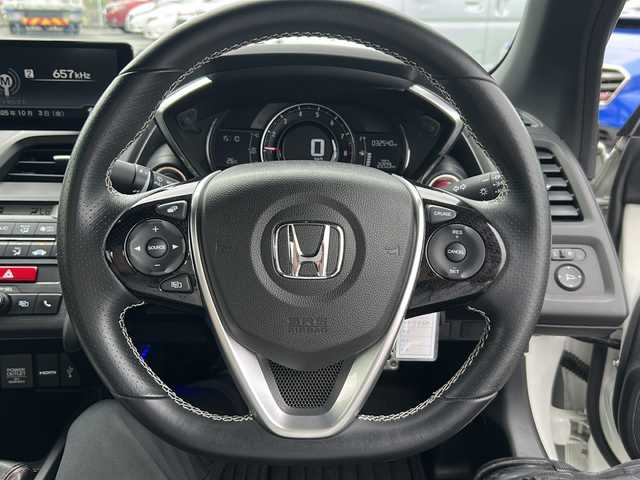 ホンダ Ｓ６６０ α 岐阜県 2016(平28)年 3.3万km プレミアムスターホワイトパール 登録時走行距離32540km/社外ポータブルナビ/６速ＭＴ/ハーフレザーシート/ドライブレコーダー/純正フロアマット/純正アルミホイール/ＵＳＢ/ＥＴＣ/ＨＤＭＩ/ＬＥＤヘッドライト/オートライト/電動格納ミラー/プッシュスタート/スマートキー/スペアキー/クルーズコントロール/オートエアコン/ABS/横滑り防止装置/エアバッグ