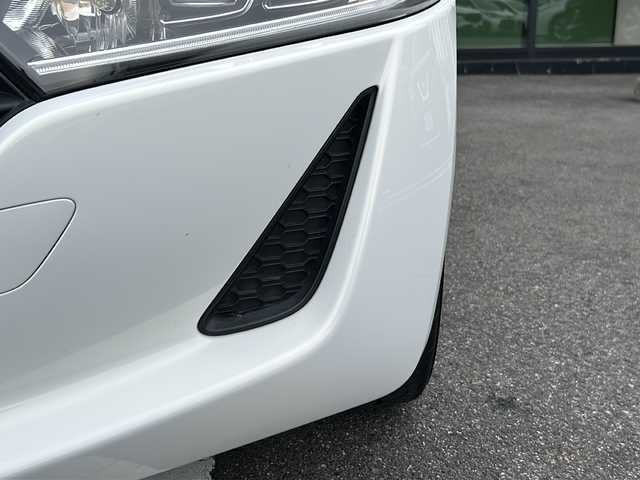 ホンダ Ｓ６６０ α 岐阜県 2016(平28)年 3.3万km プレミアムスターホワイトパール 登録時走行距離32540km/社外ポータブルナビ/６速ＭＴ/ハーフレザーシート/ドライブレコーダー/純正フロアマット/純正アルミホイール/ＵＳＢ/ＥＴＣ/ＨＤＭＩ/ＬＥＤヘッドライト/オートライト/電動格納ミラー/プッシュスタート/スマートキー/スペアキー/クルーズコントロール/オートエアコン/ABS/横滑り防止装置/エアバッグ