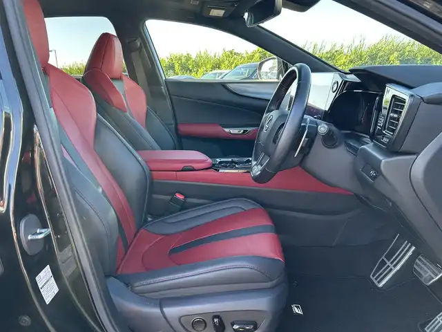 レクサス ＮＸ 350h Fスポーツ 熊本県 2023(令5)年 0.8万km グラファイトブラックガラスフレーク サンルーフ/セーフティシステムプラス/-ブラインドスポットモニター/-パーキングサポートブレーキ/ヘッドアップディスプレイ/三眼式LEDヘッドライト/純正ナビ/（Bluetooth/AppleCarPlay/AndroidAuto）/パノラミックビューモニター/電動リアゲート/レーダークルーズコントロール/革シート/シートヒーター/エアシート/純正20インチアルミホイール/USB/スマートキー/ETC2.0