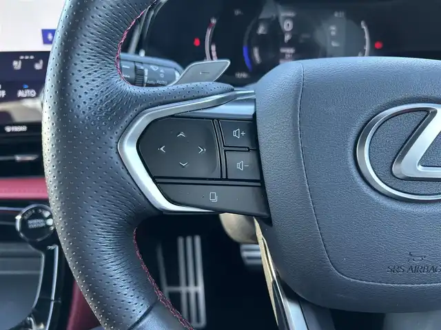 レクサス ＮＸ 350h Fスポーツ 熊本県 2023(令5)年 0.8万km グラファイトブラックガラスフレーク サンルーフ/セーフティシステムプラス/-ブラインドスポットモニター/-パーキングサポートブレーキ/ヘッドアップディスプレイ/三眼式LEDヘッドライト/純正ナビ/（Bluetooth/AppleCarPlay/AndroidAuto）/パノラミックビューモニター/電動リアゲート/レーダークルーズコントロール/革シート/シートヒーター/エアシート/純正20インチアルミホイール/USB/スマートキー/ETC2.0