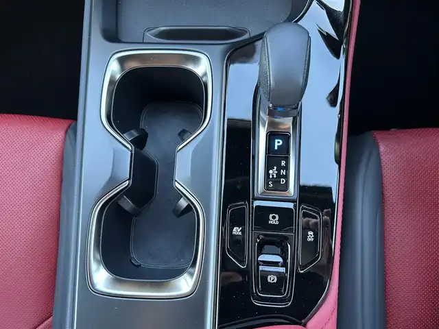 レクサス ＮＸ 350h Fスポーツ 熊本県 2023(令5)年 0.8万km グラファイトブラックガラスフレーク サンルーフ/セーフティシステムプラス/-ブラインドスポットモニター/-パーキングサポートブレーキ/ヘッドアップディスプレイ/三眼式LEDヘッドライト/純正ナビ/（Bluetooth/AppleCarPlay/AndroidAuto）/パノラミックビューモニター/電動リアゲート/レーダークルーズコントロール/革シート/シートヒーター/エアシート/純正20インチアルミホイール/USB/スマートキー/ETC2.0