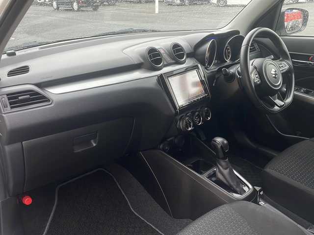 スズキ スイフト HYBRID ML 青森県 2017(平29)年 9.2万km ピュアホワイトP 4WD/純正8インチナビ・フルセグTV/CD・DVD・Bluetooth・USB/全方位モニター/前席シートヒーター/セーフティパッケージ/デュアルセンサーブレーキサポート/追従クルーズコントロール/レーンキープアシスト/ハイビームアシスト/サイド・カーテンエアバック/パドルシフト/前方ドライブレコーダー/ビルトインETC/LEDヘッドライト/フォグランプ/純正16インチアルミ/プッシュスタート/スマートキー